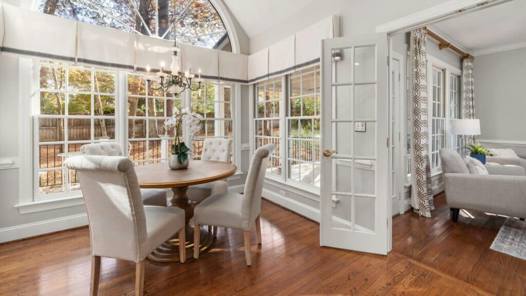Looking for the best replacement windows for Colorado? Clearview Distributors provides premium brands, local expertise & quality installation.
